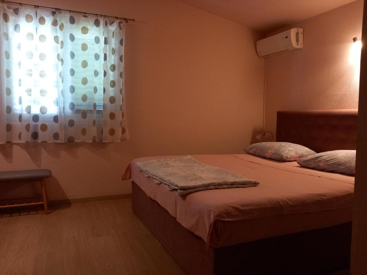 Mitan apartman Tucepi Bagian luar foto