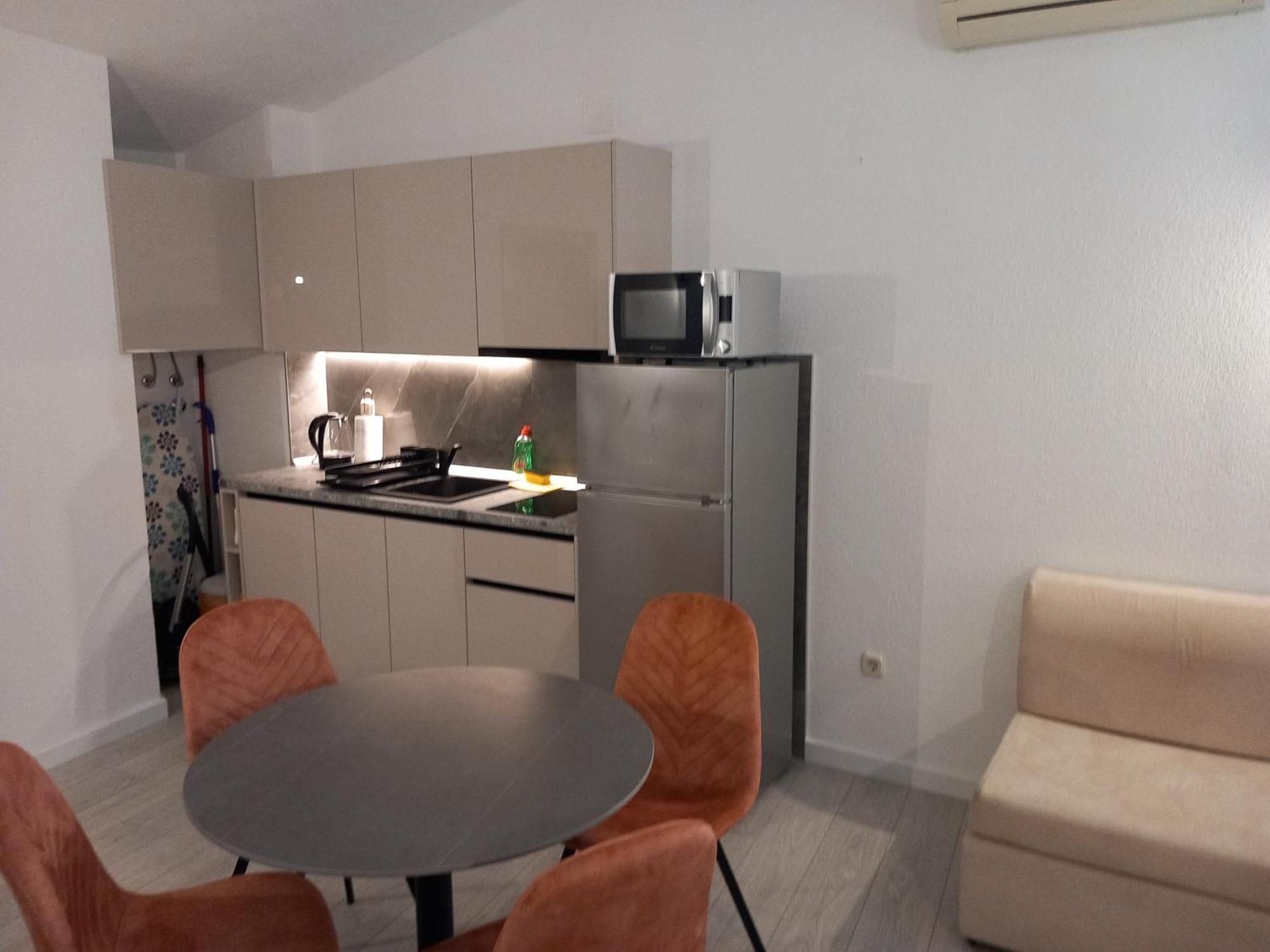 Mitan apartman Tucepi Bagian luar foto